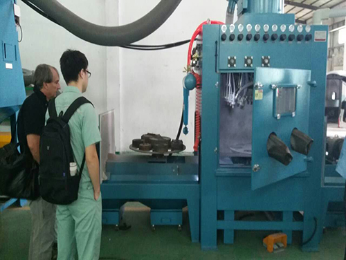 鋁擠壓模具專用噴砂機(jī)